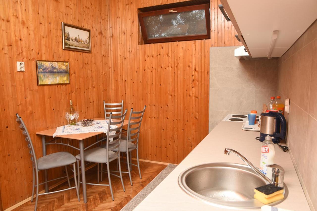 Apartman Woolf Senta エクステリア 写真