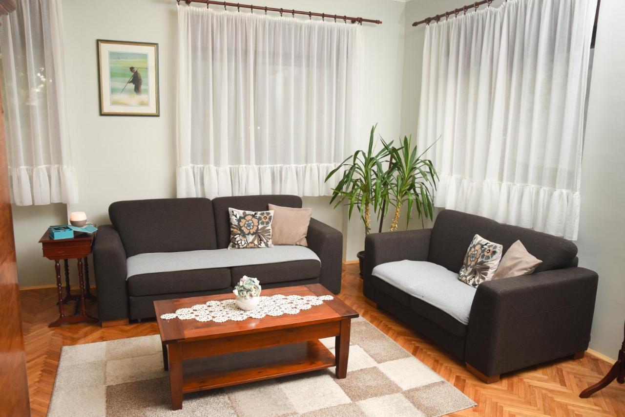 Apartman Woolf Senta エクステリア 写真